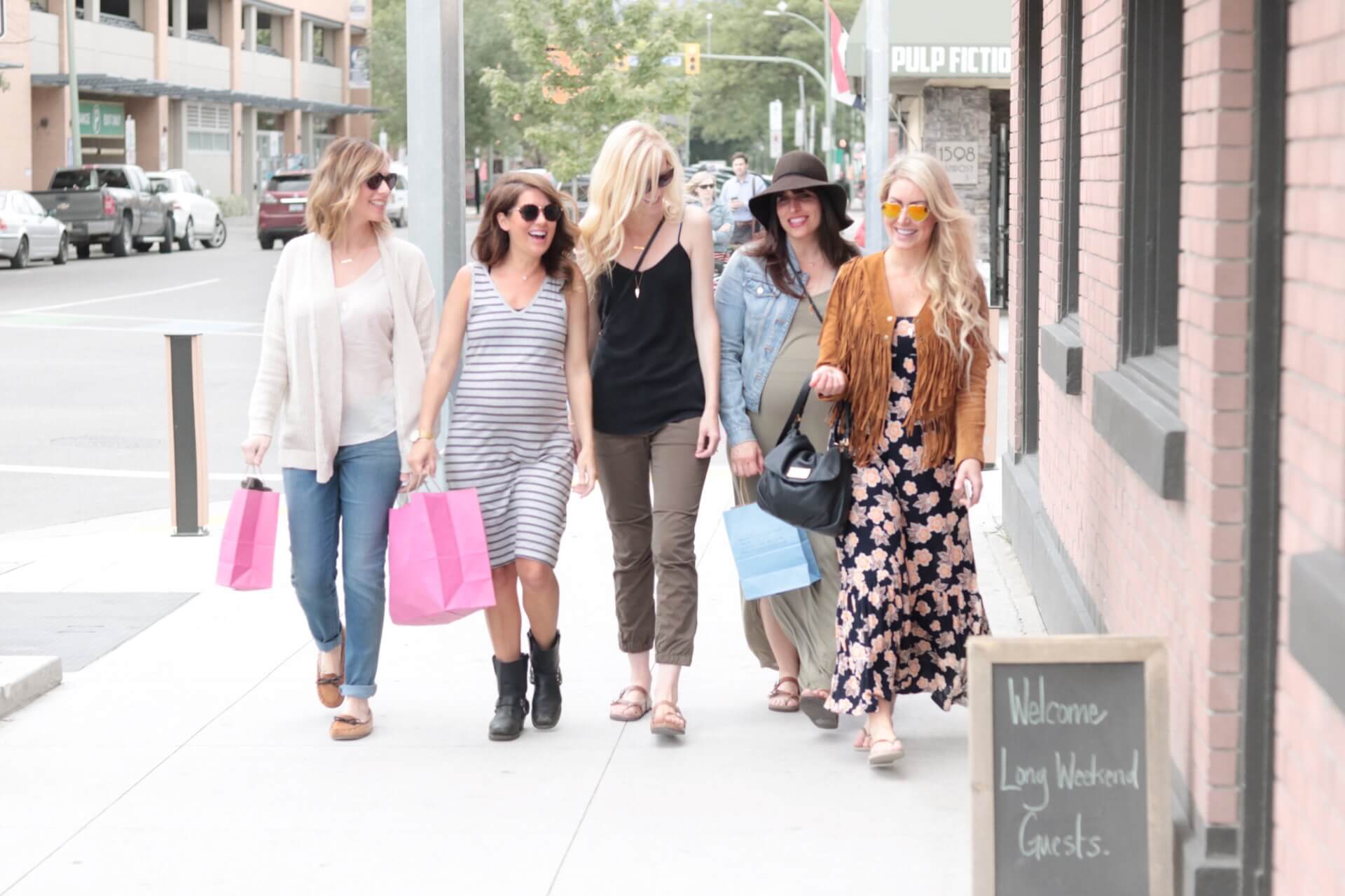 jillian harris and friends walking down street in joe fresh