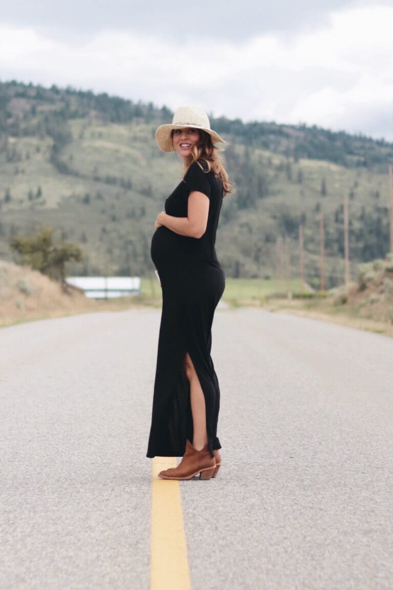 jillian harris in the middle of the road pregnant in joe fresh maxi dress