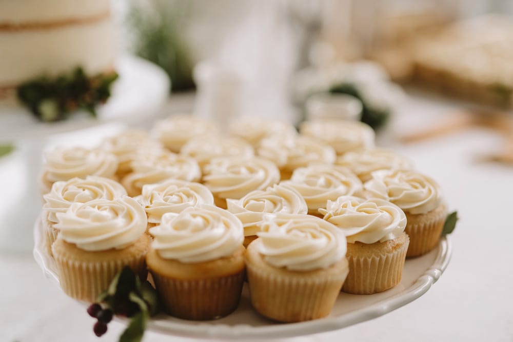 cupcakes-on-tray