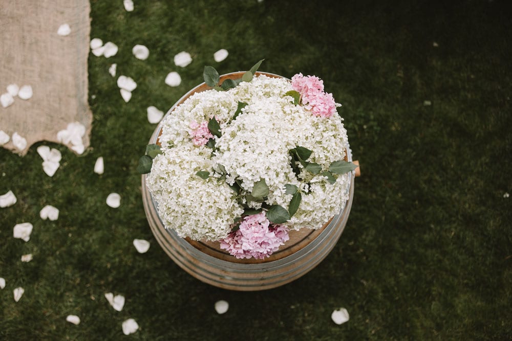 flowers-at-wedding