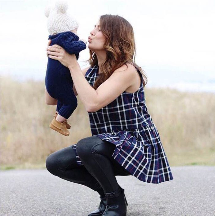 jillian-harris-and-leo-spanx-leggings-fall-fashion-roundup