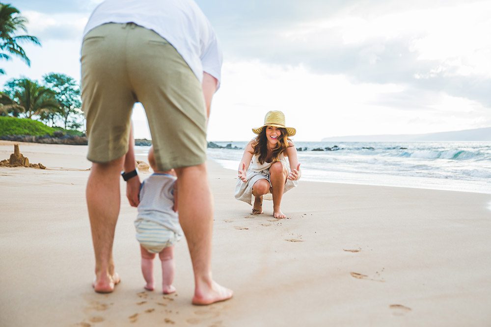 jillian-and-justin-with-leo-in-maui