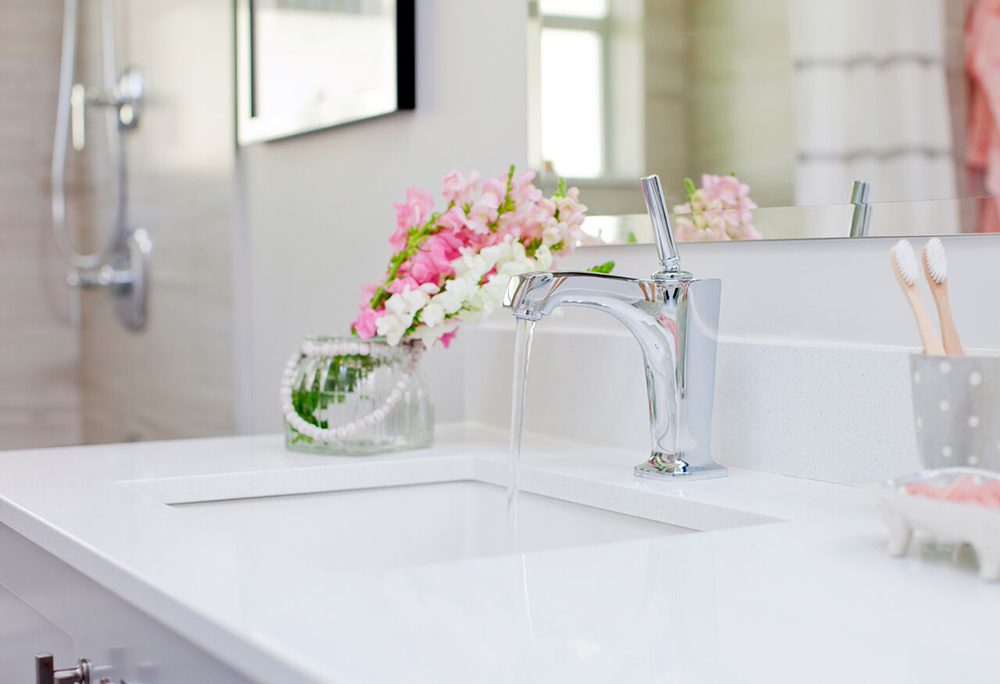 love-it-or-list-it-vancouver-main-bathroom-faucet-web