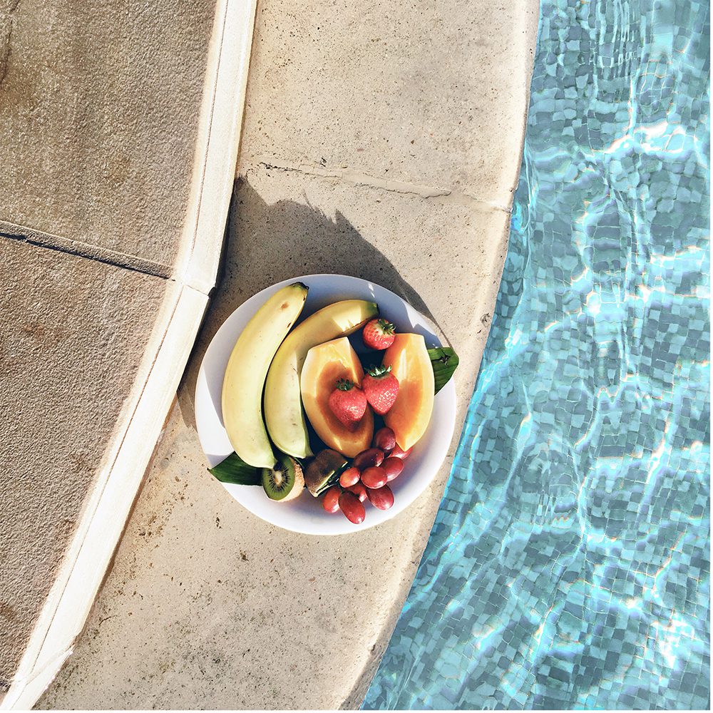 fruit-poolside-at-fairmont-kea-lani