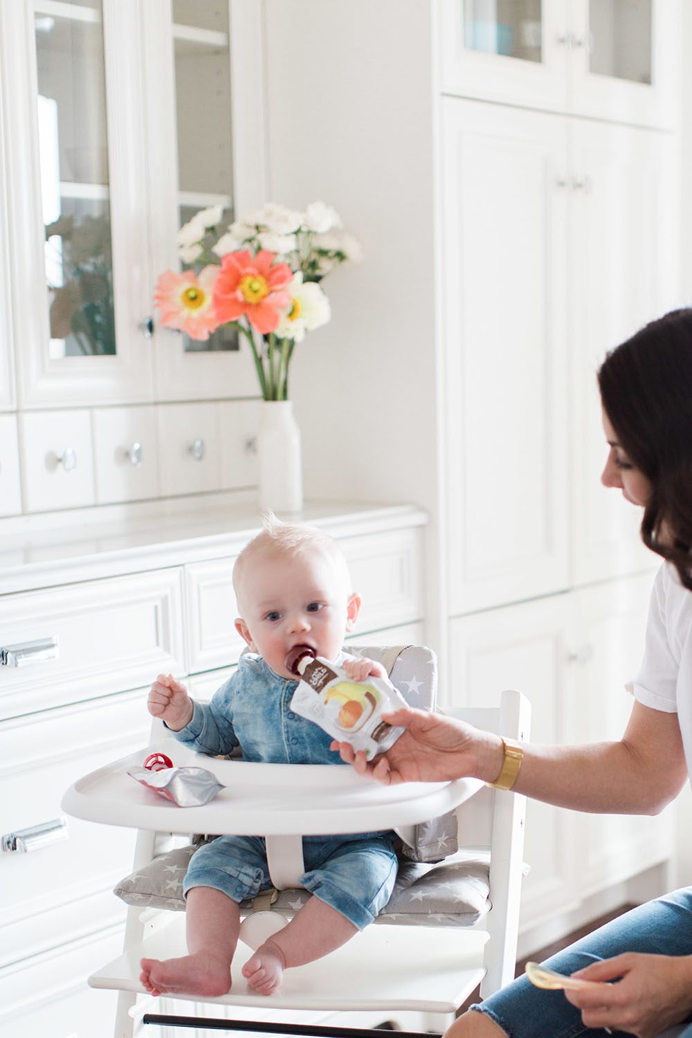 Jillian Harris - Leo Eating Solids-2