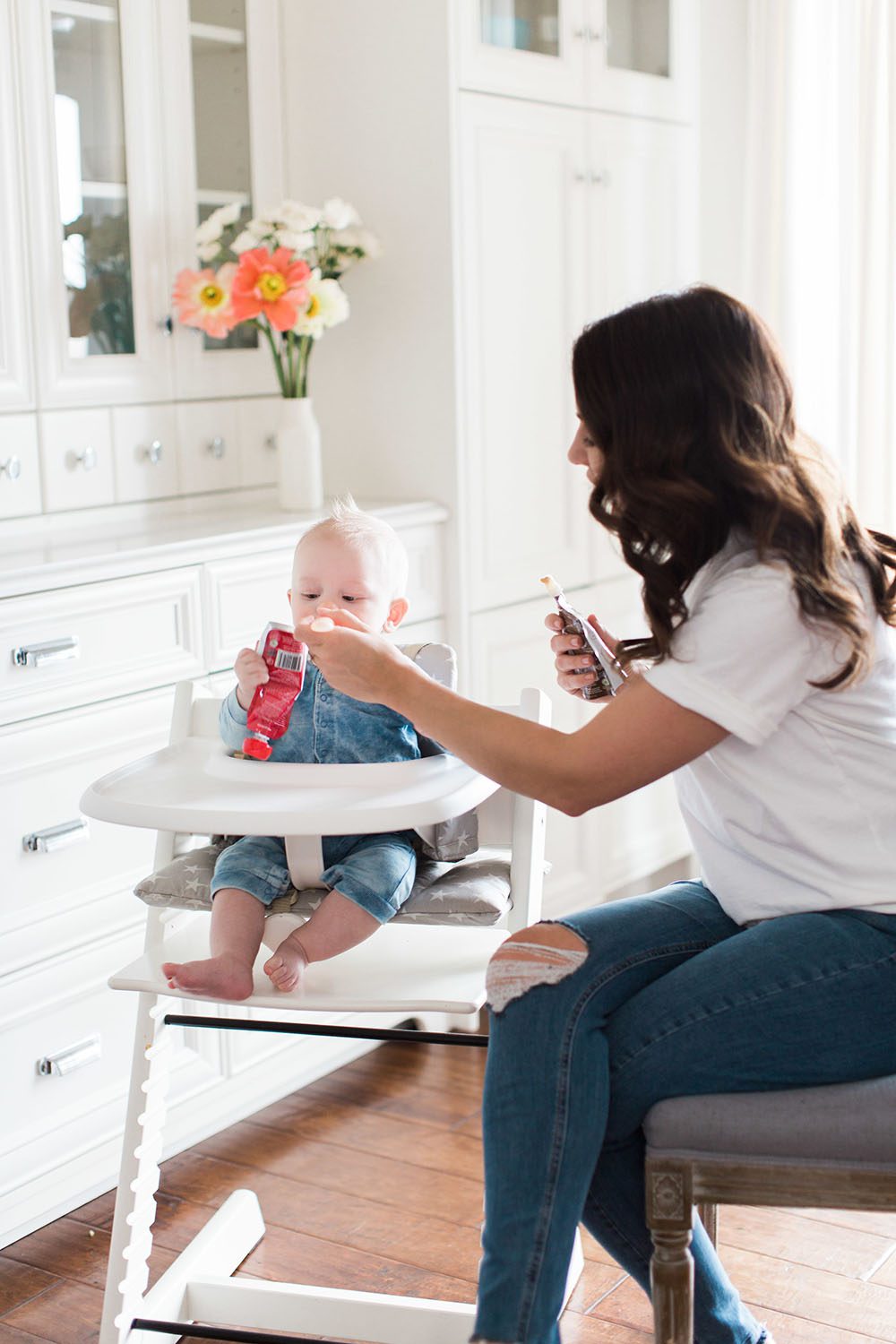 Jillian Harris - Leo Eating Solids-4