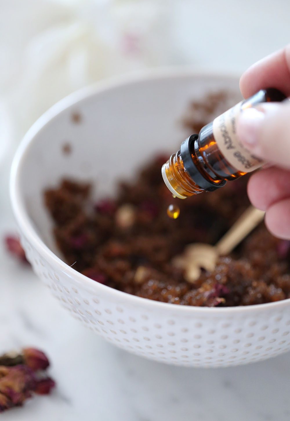 Jillian Harris and Erin Sousa DIY Rose Honey Brown Sugar Lip Scrub