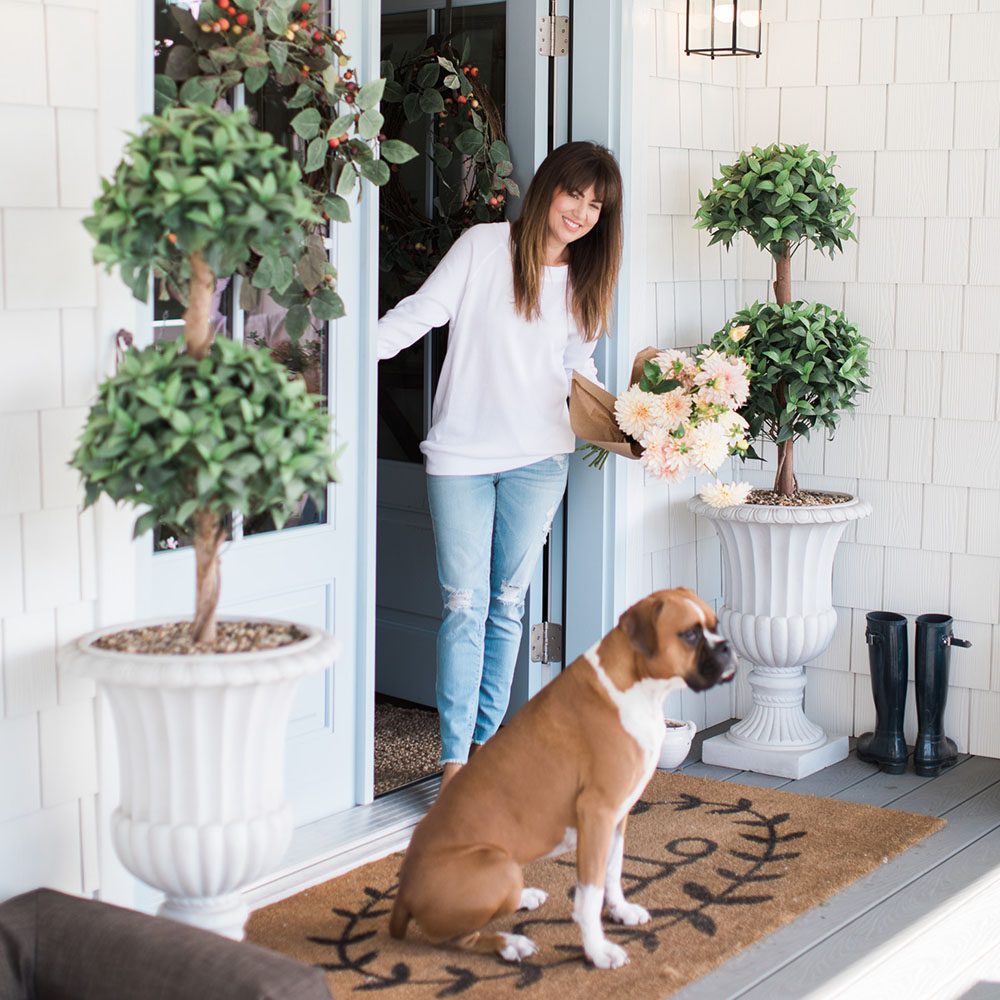 Jillian Harris Thanksgiving Decorating