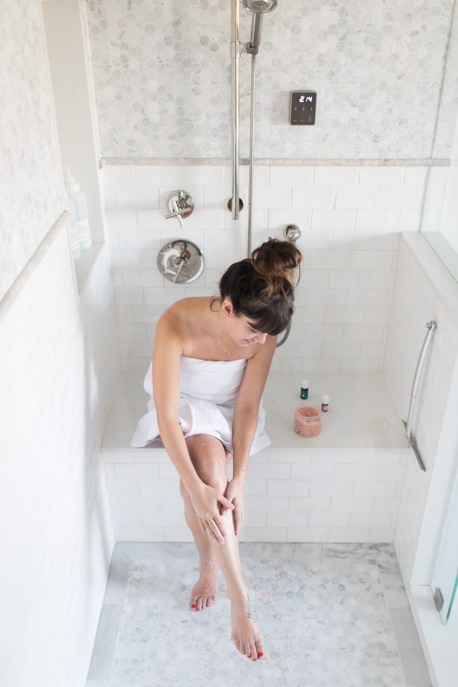 Jillian Harris DIY Invigorating Body Scrub