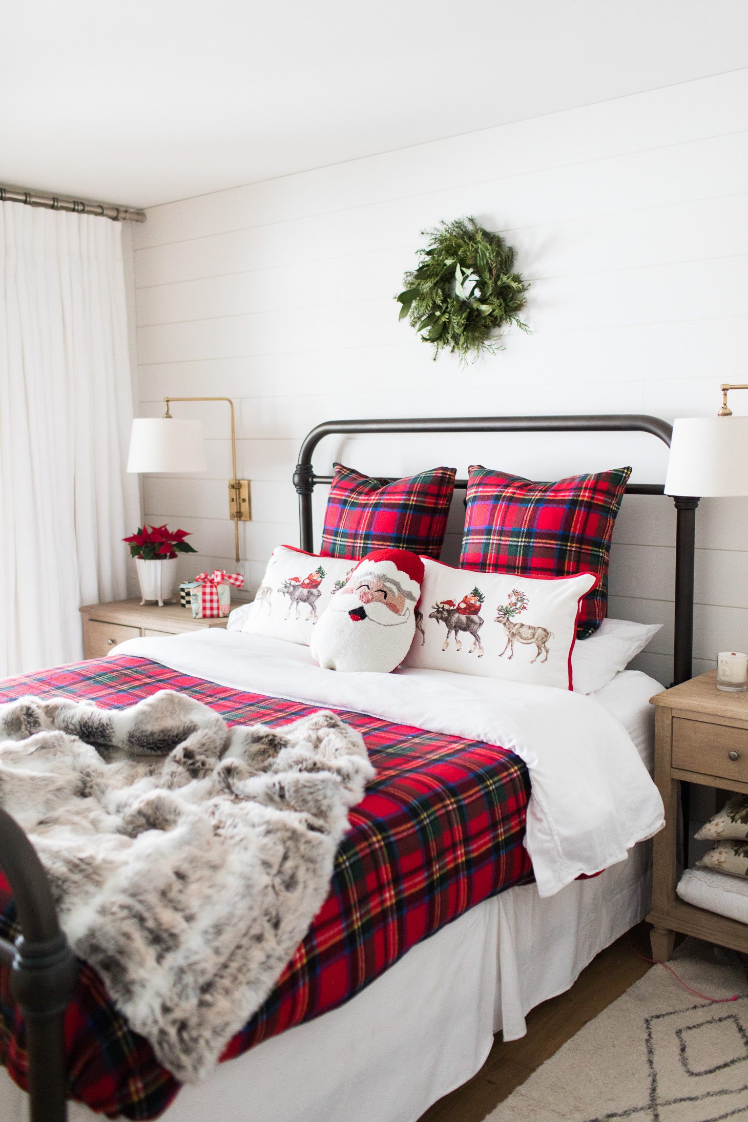 Jillian Harris Christmas Decor