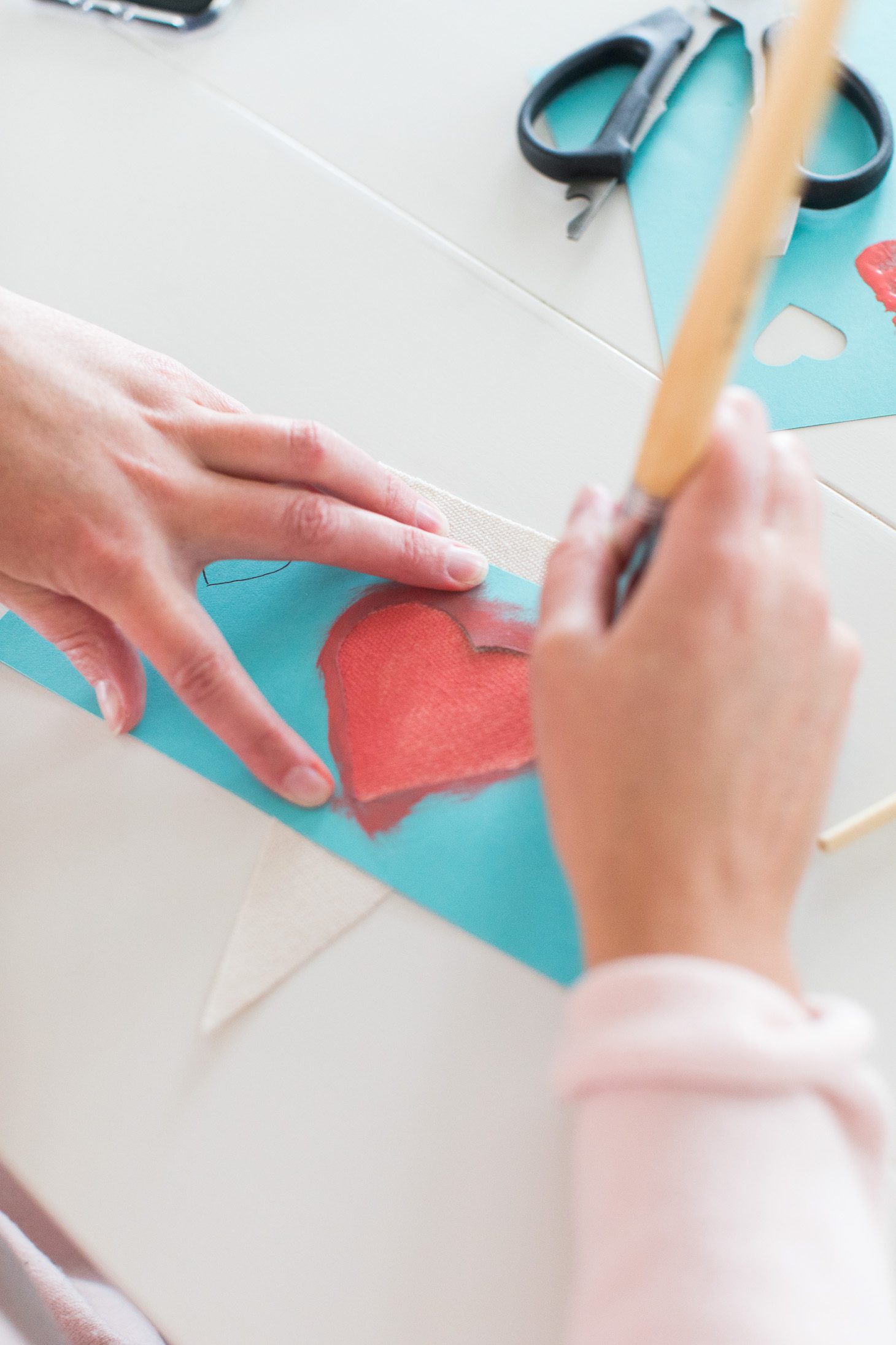 Jillian Harris Valentine's Day Heart Banner DIY