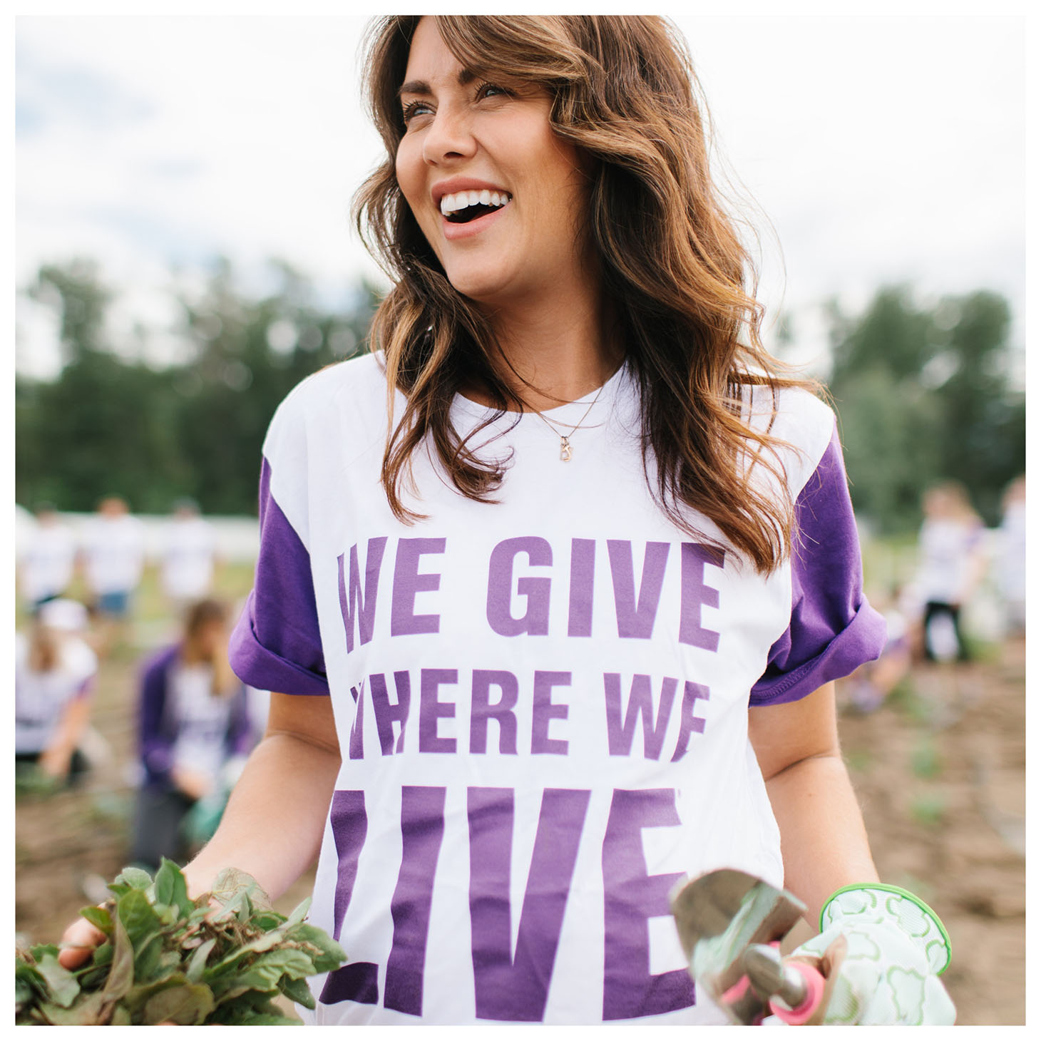 Jillian Harris A Community that Plants Together Grows Together