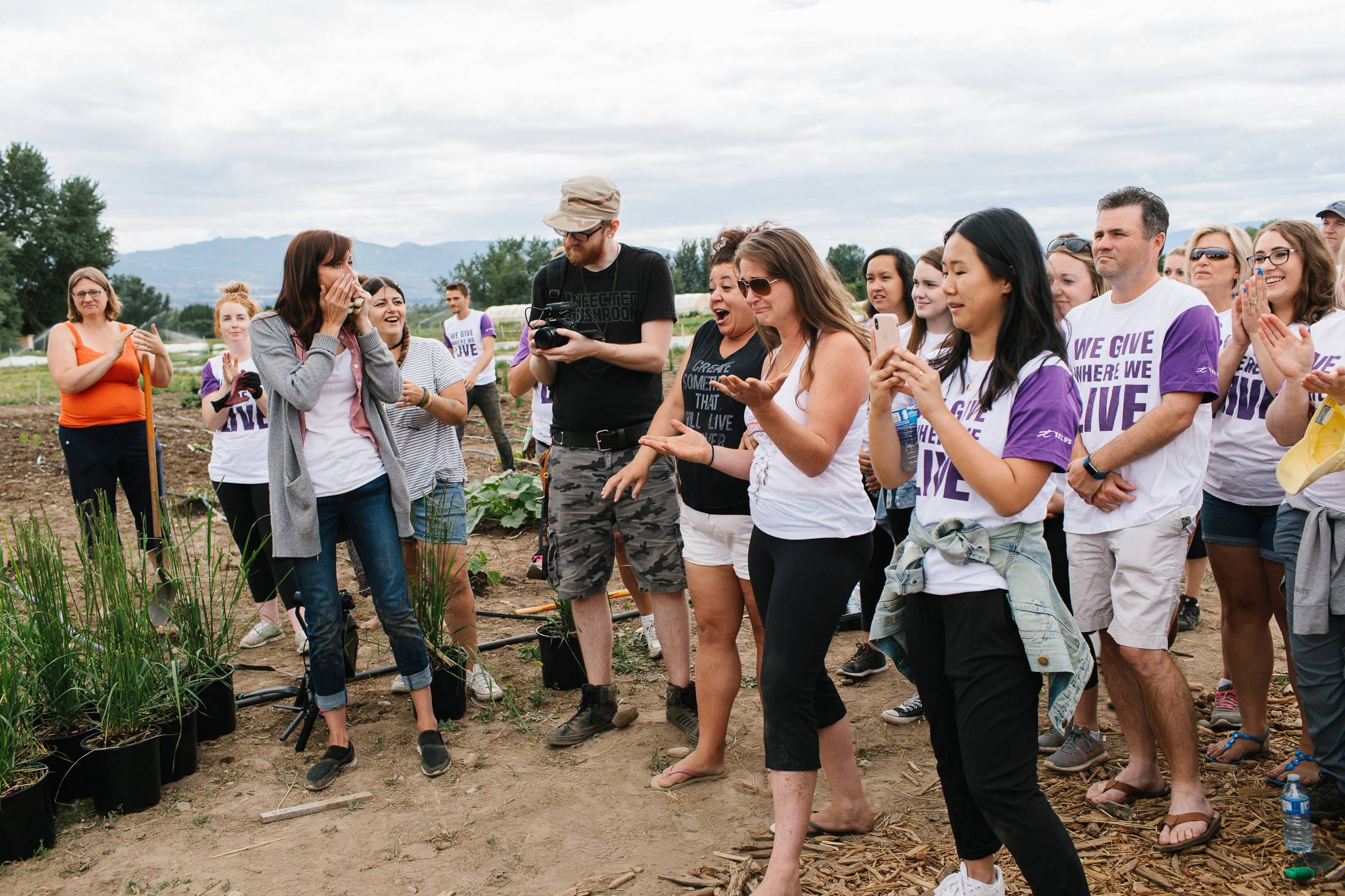 Jillian Harris A Community that Plants Together Grows Together