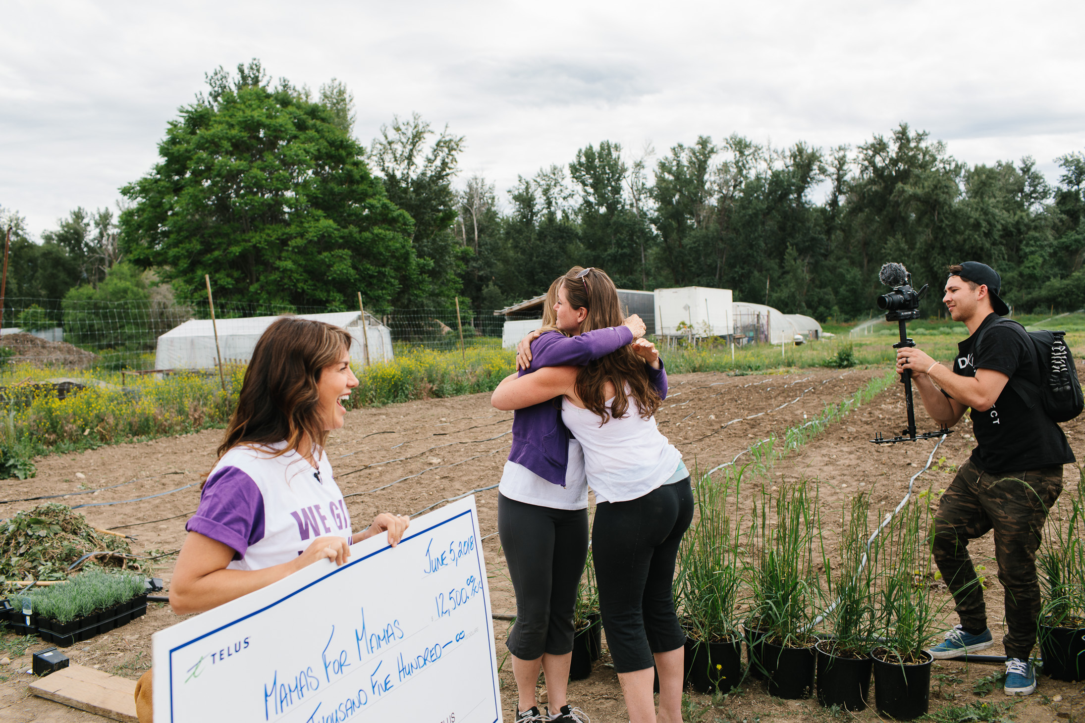 Jillian Harris A Community that Plants Together Grows Together