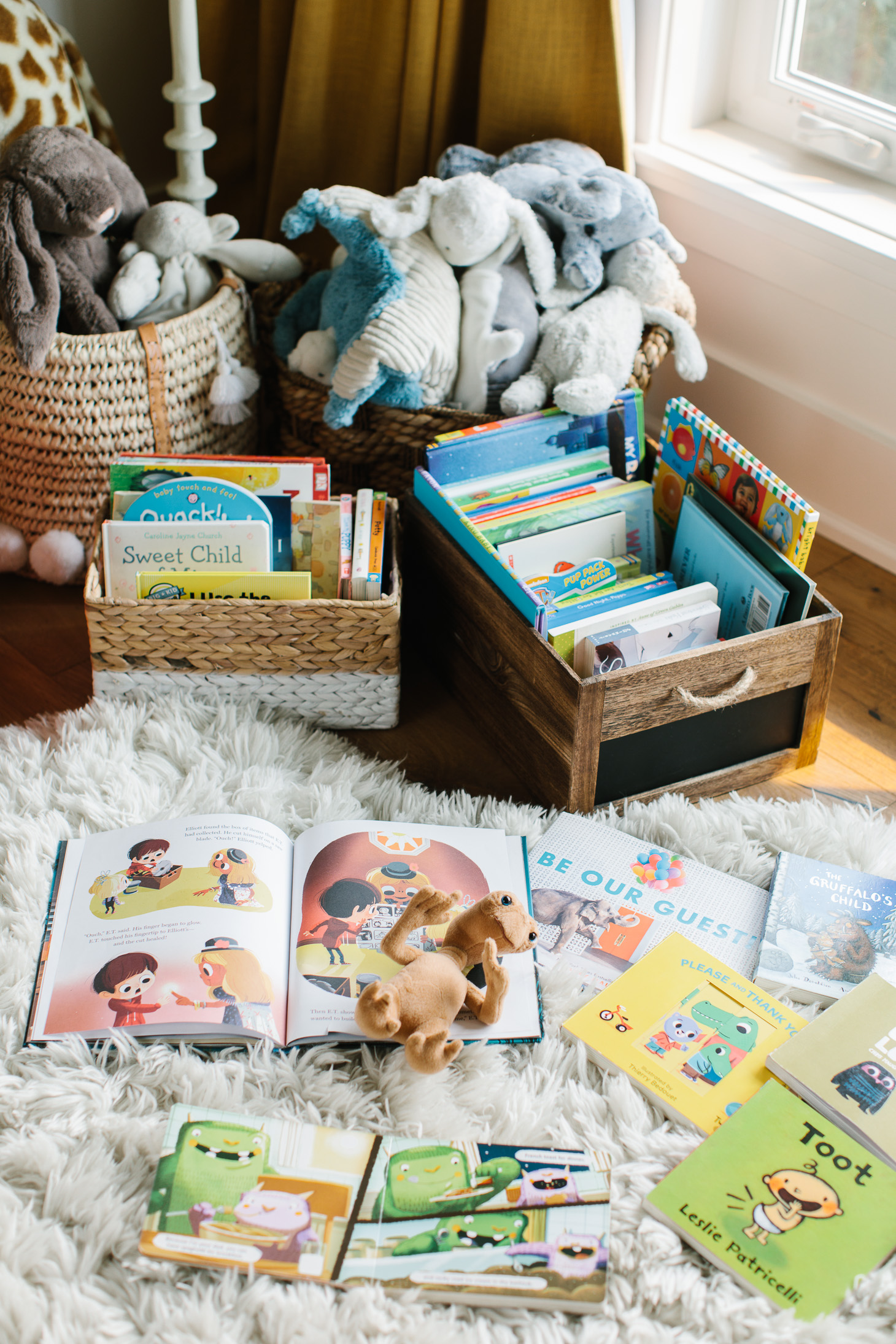 Jillian Harris Leos Favourite Books