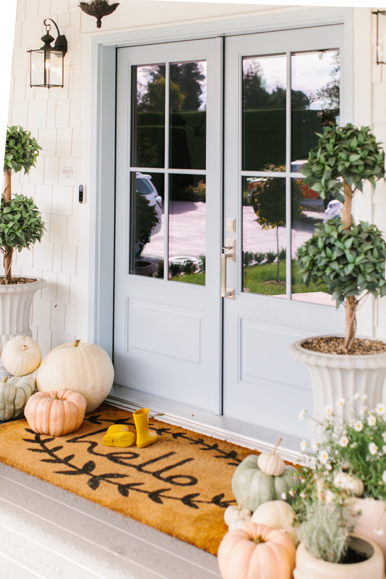 Jillian Harris 5 Ways to Cozy Up Your Home for Fall