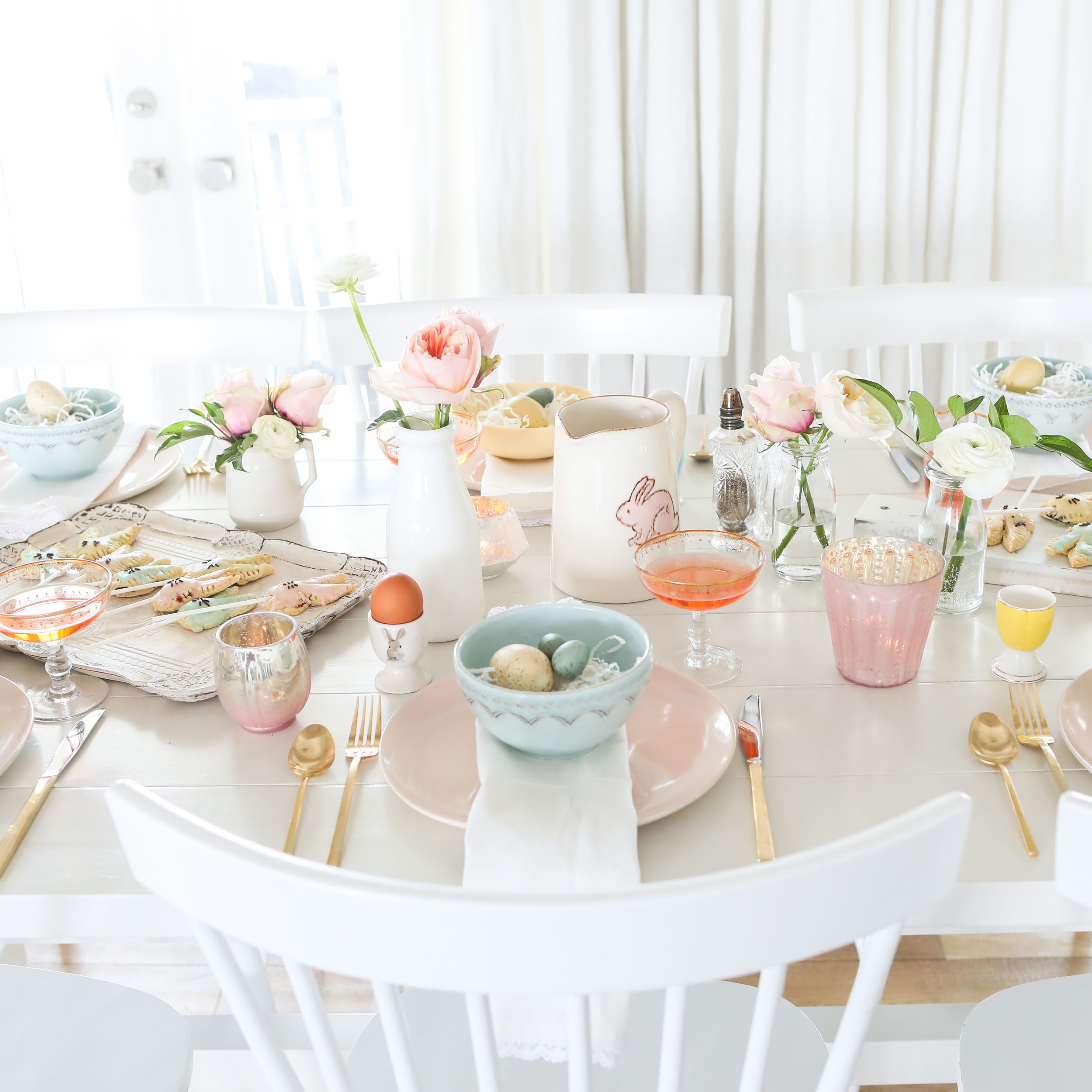 How To Master Your Easter Tablescape In 5 Easy Steps