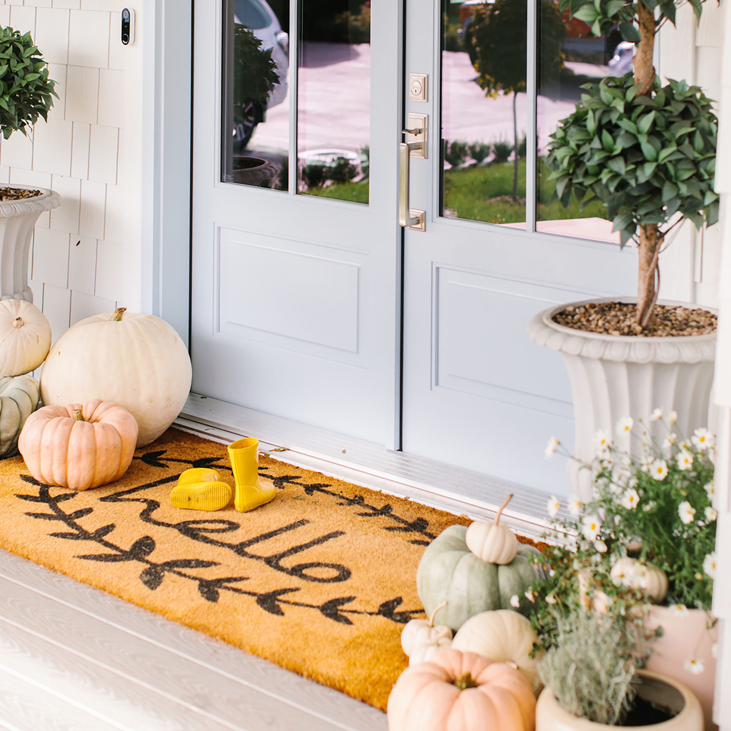 Jillian Harris Thanksgiving Home Decor 