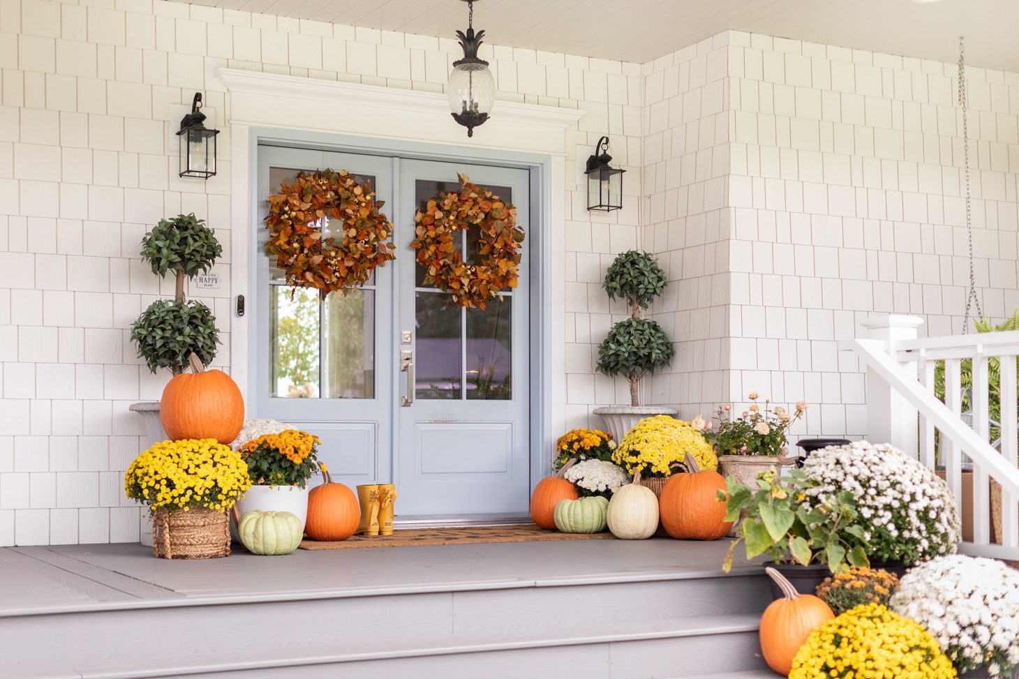 fall porch decor