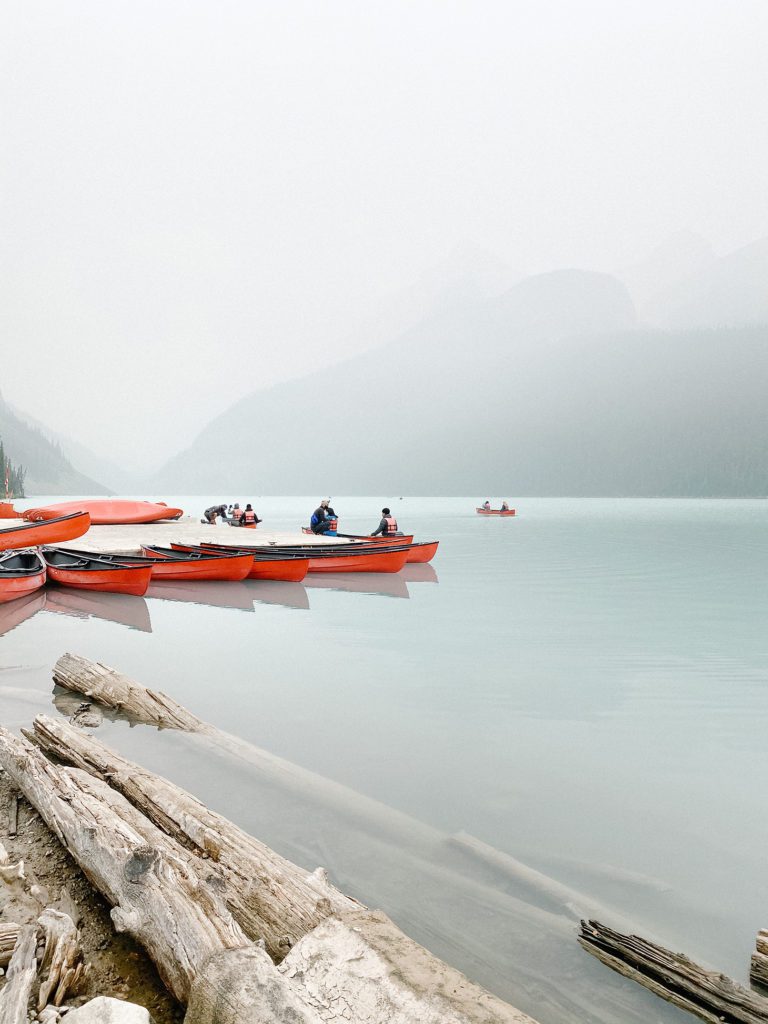 Can you rent a canoe on Lake Louise Alberta