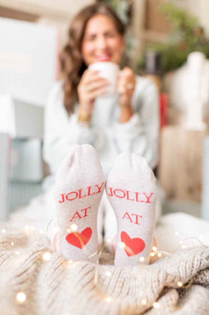 Let's Unbox All of The Items in The Winter 2020 Jilly Box! - Jillian Harris