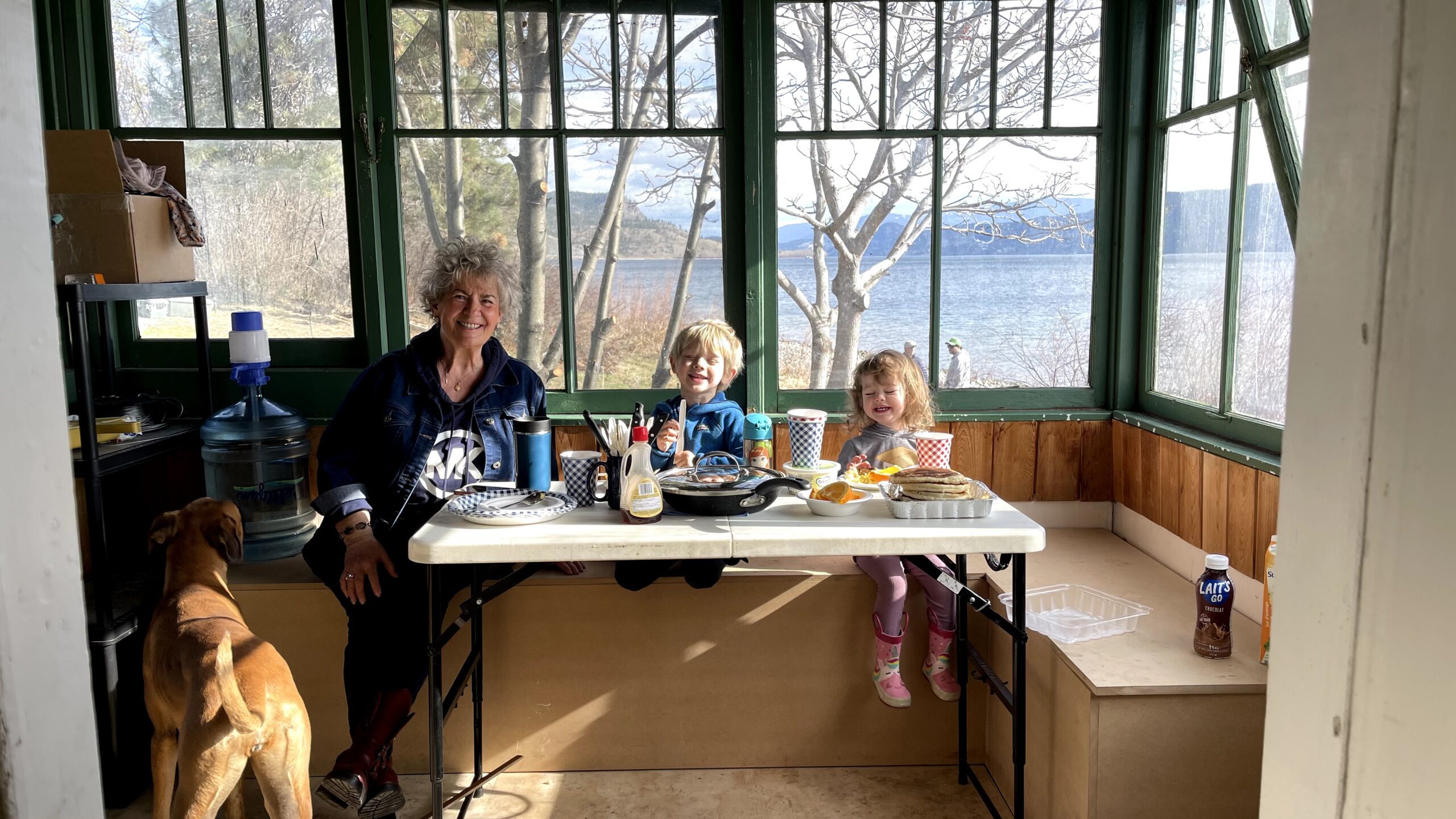 Jillian Harris' Mom and Kids enjoying the farmhouse mid renovation