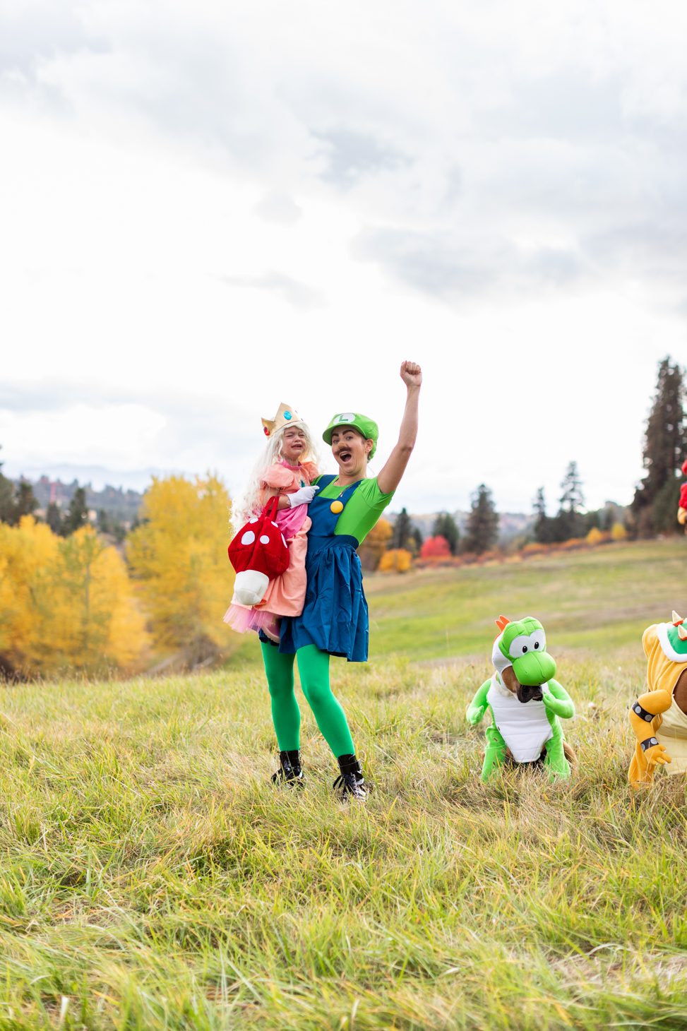 Behind The Scenes of a Family Halloween Shoot