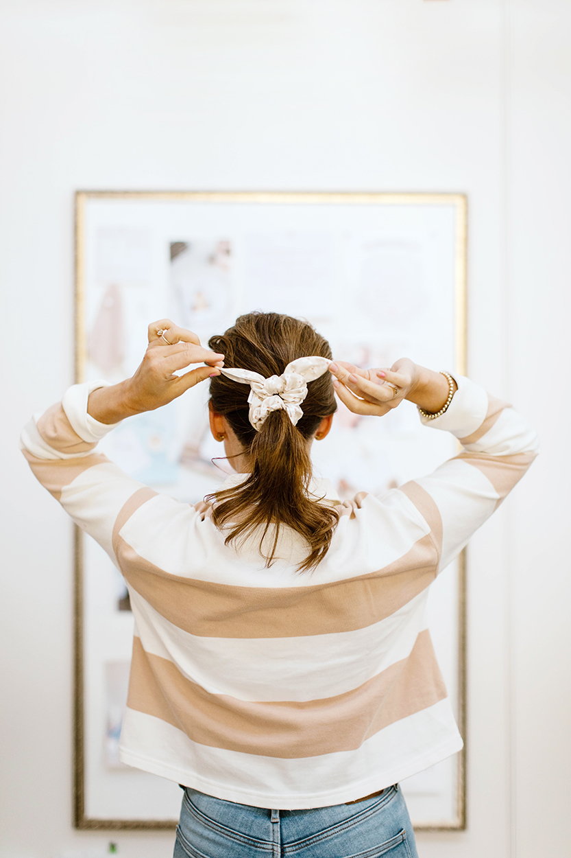 Jillian Harris showing off the Knotted B scrunchie featured in The Jilly Academy Box.