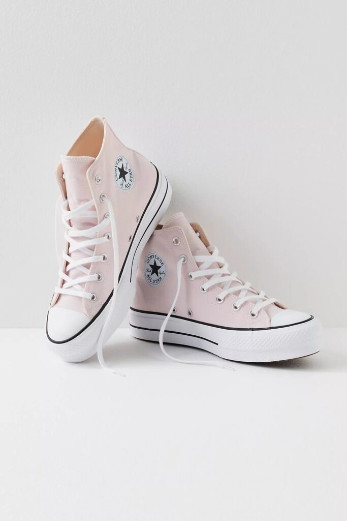 Pink converse Jillian Harris recommends packing for Paris