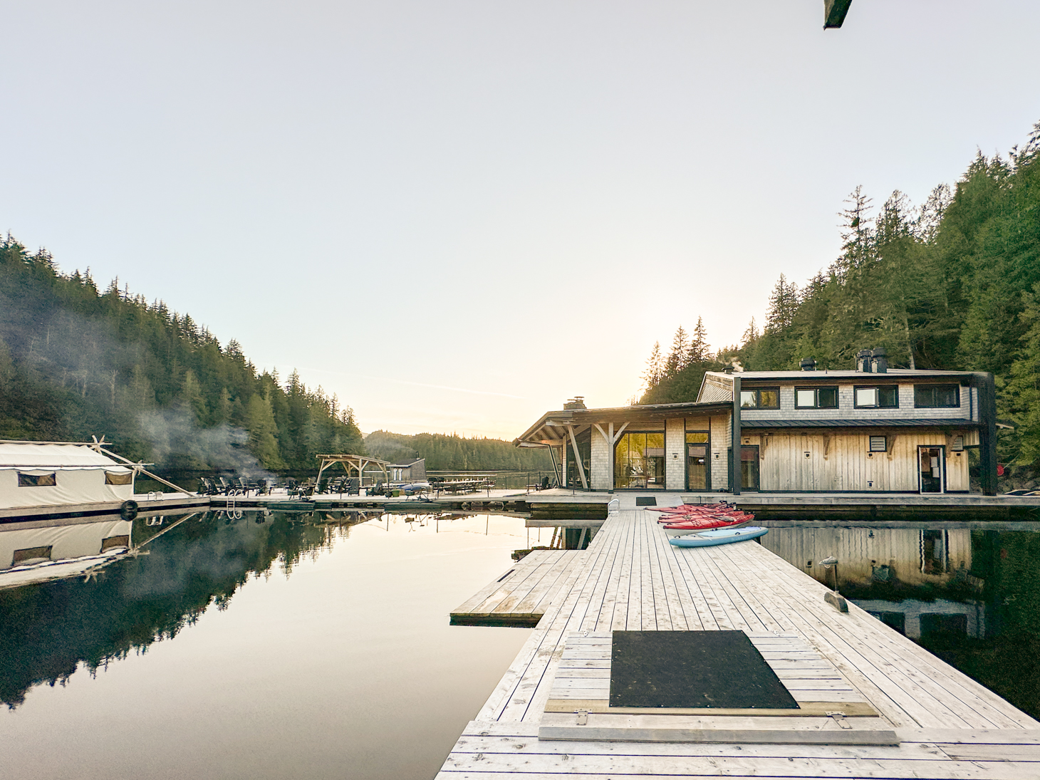 Floating building and docks at Nimmo Bay retreat