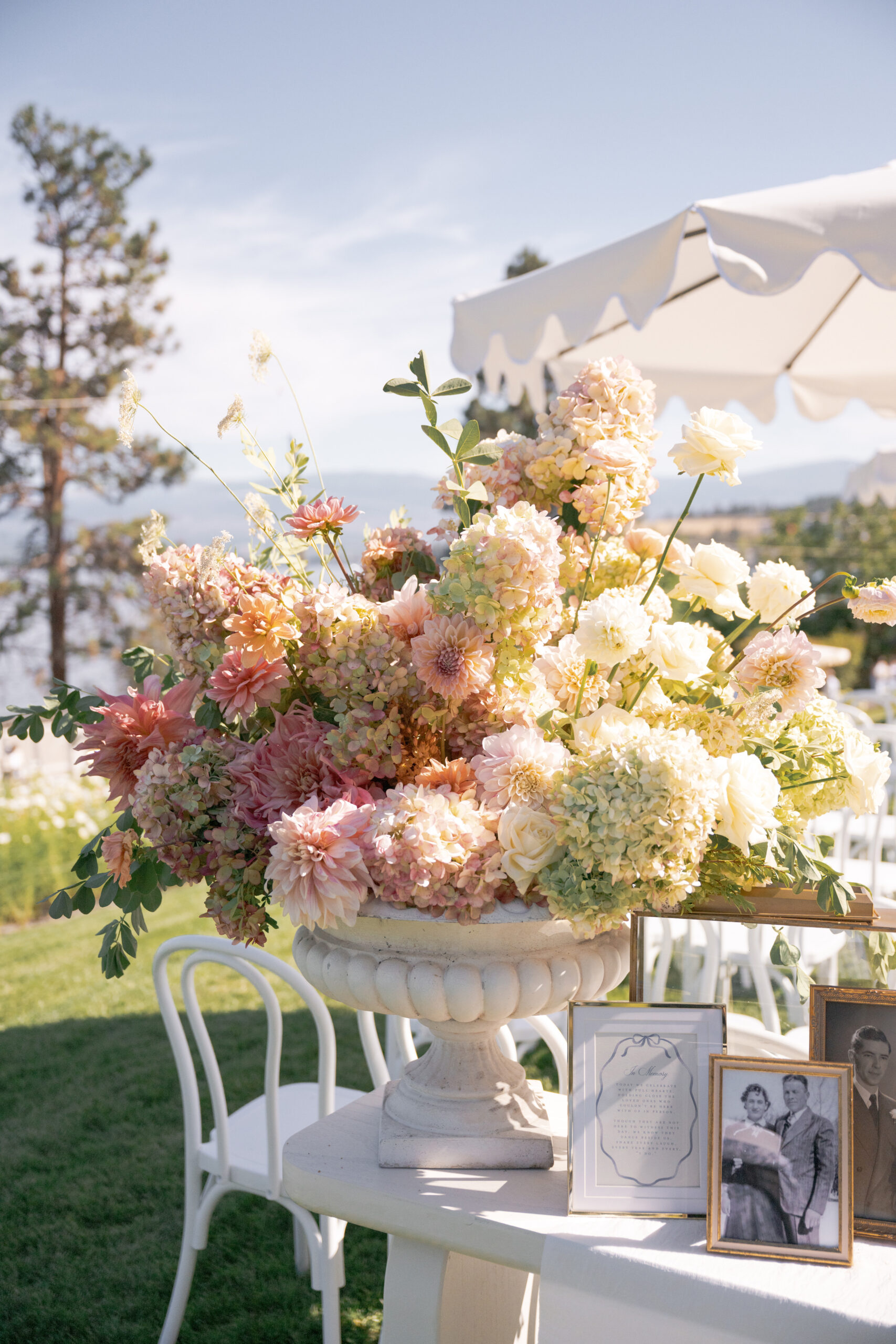 Jillian and Justin's wedding ceremony flowers