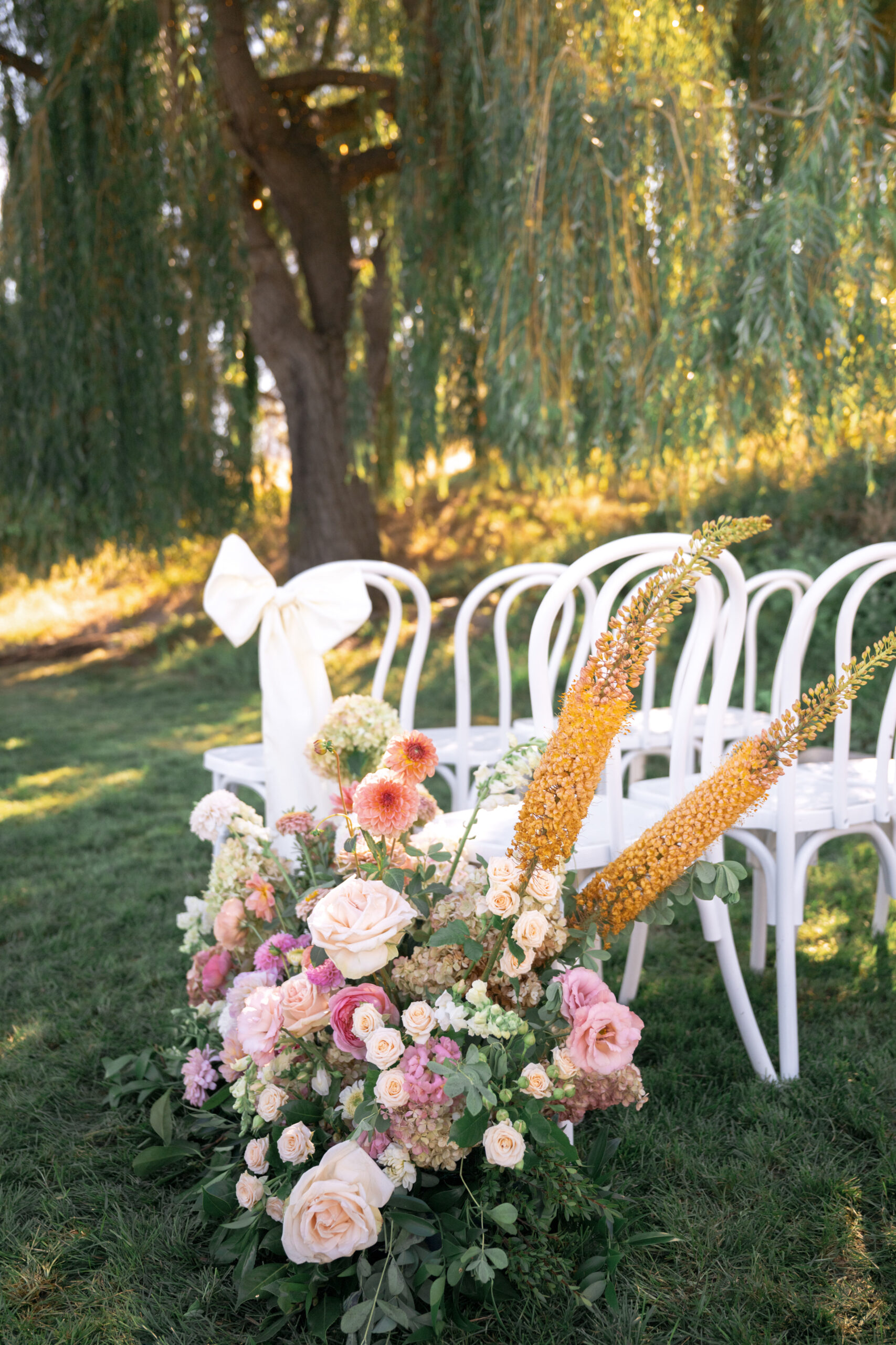 Jillian and Justin's wedding ceremony flowers